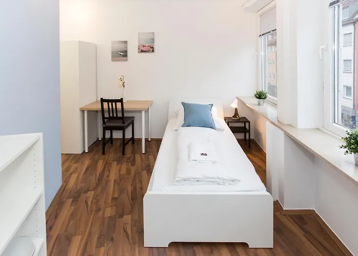 Hostel Zentral Gelegene Mit Gemeinschaftsbad Und Kueche *