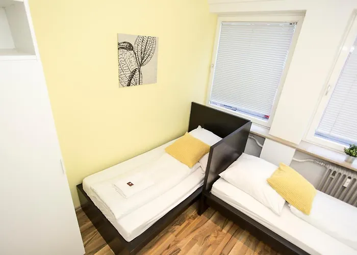 Zentral Gelegene Mit Gemeinschaftsbad Und Kueche Hostel Norimberk