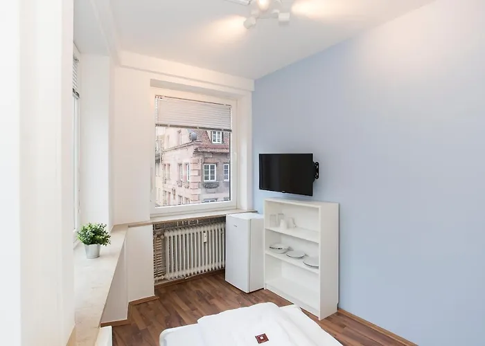 Hostel Zentral Gelegene Mit Gemeinschaftsbad Und Kueche *
