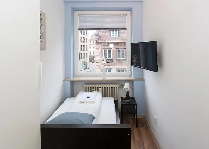 Zentral Gelegene Mit Gemeinschaftsbad Und Kueche Hostel *