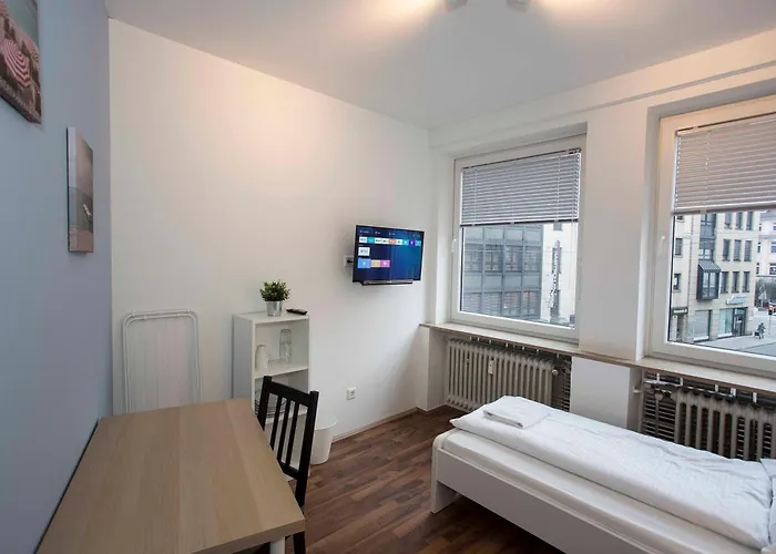 Zentral Gelegene Mit Gemeinschaftsbad Und Kueche Hostel *