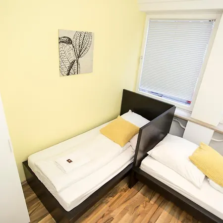 Zentral Gelegene Mit Gemeinschaftsbad Und Kueche Hostel Nuremberg