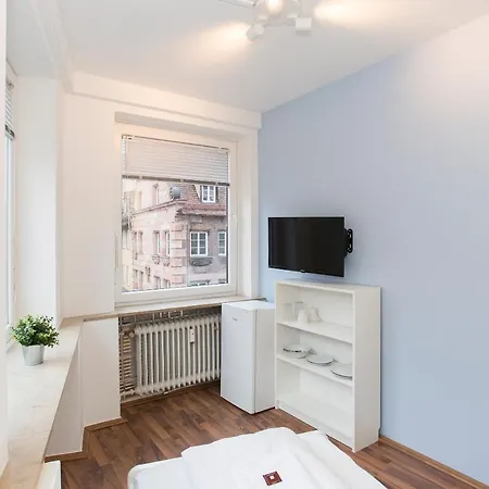 Hostel Zentral Gelegene Mit Gemeinschaftsbad Und Kueche *